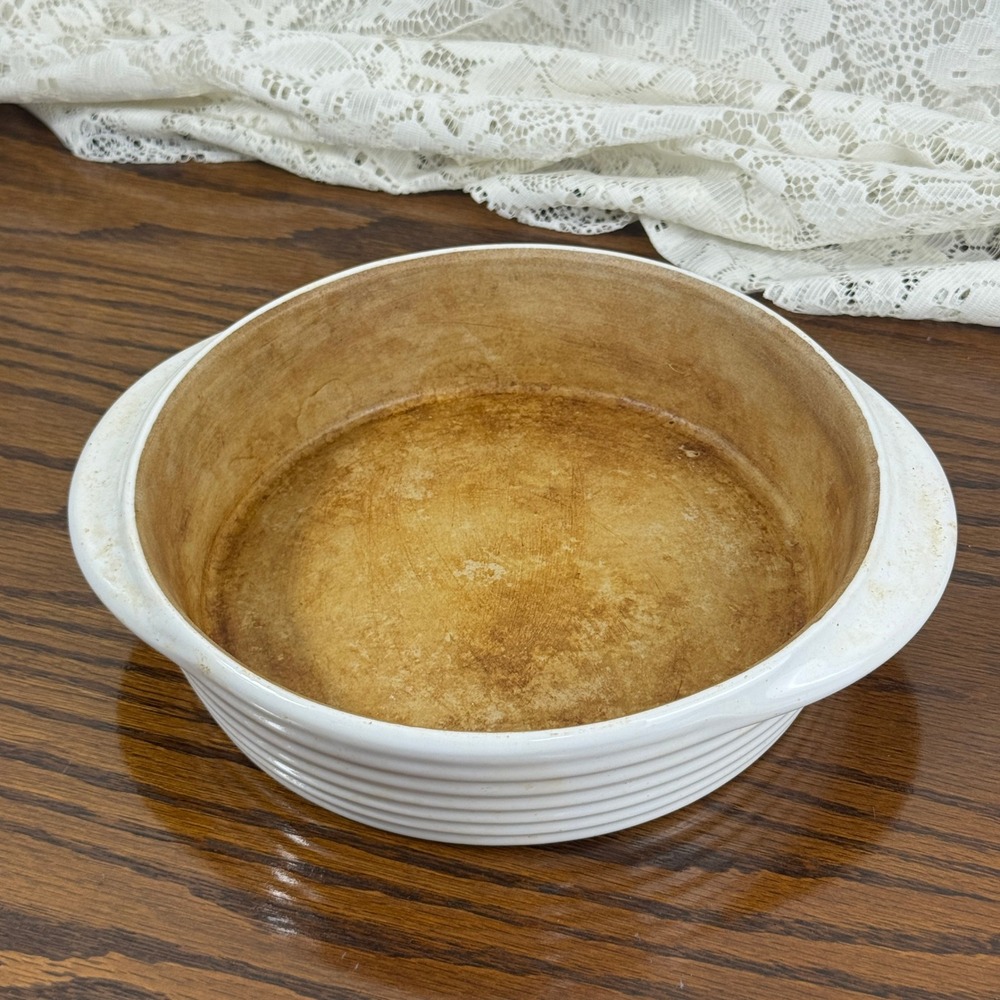 Pampered Chef Seasoned White Glazed Stoneware Round Deep Dish Baker 1 Qt
